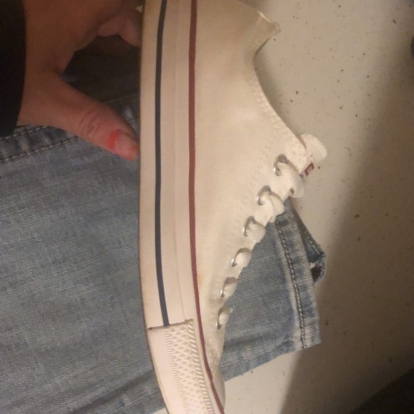 Converse shoes - Picture 9 of 9